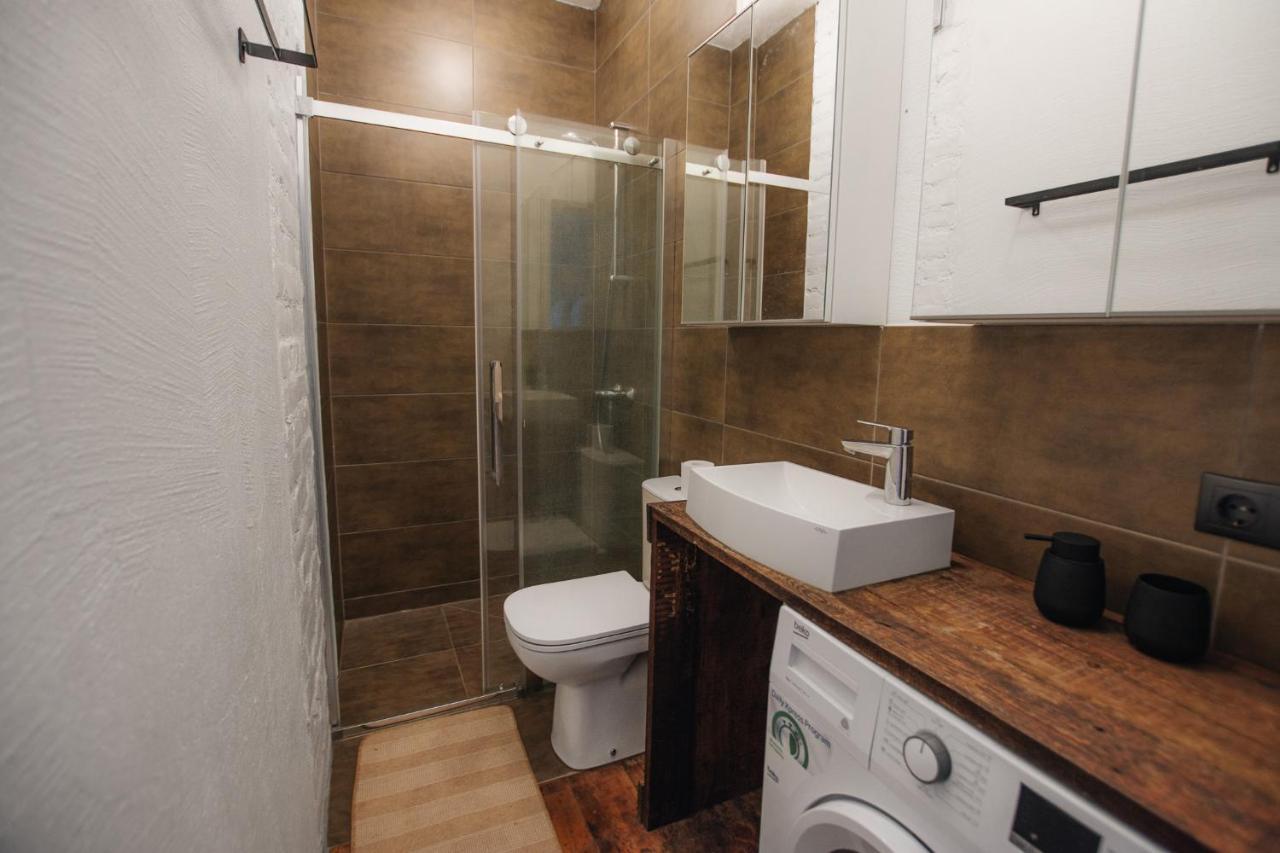 "Quiet Center" Apartment, Close To Train Station ทูคุมส์ ภายนอก รูปภาพ