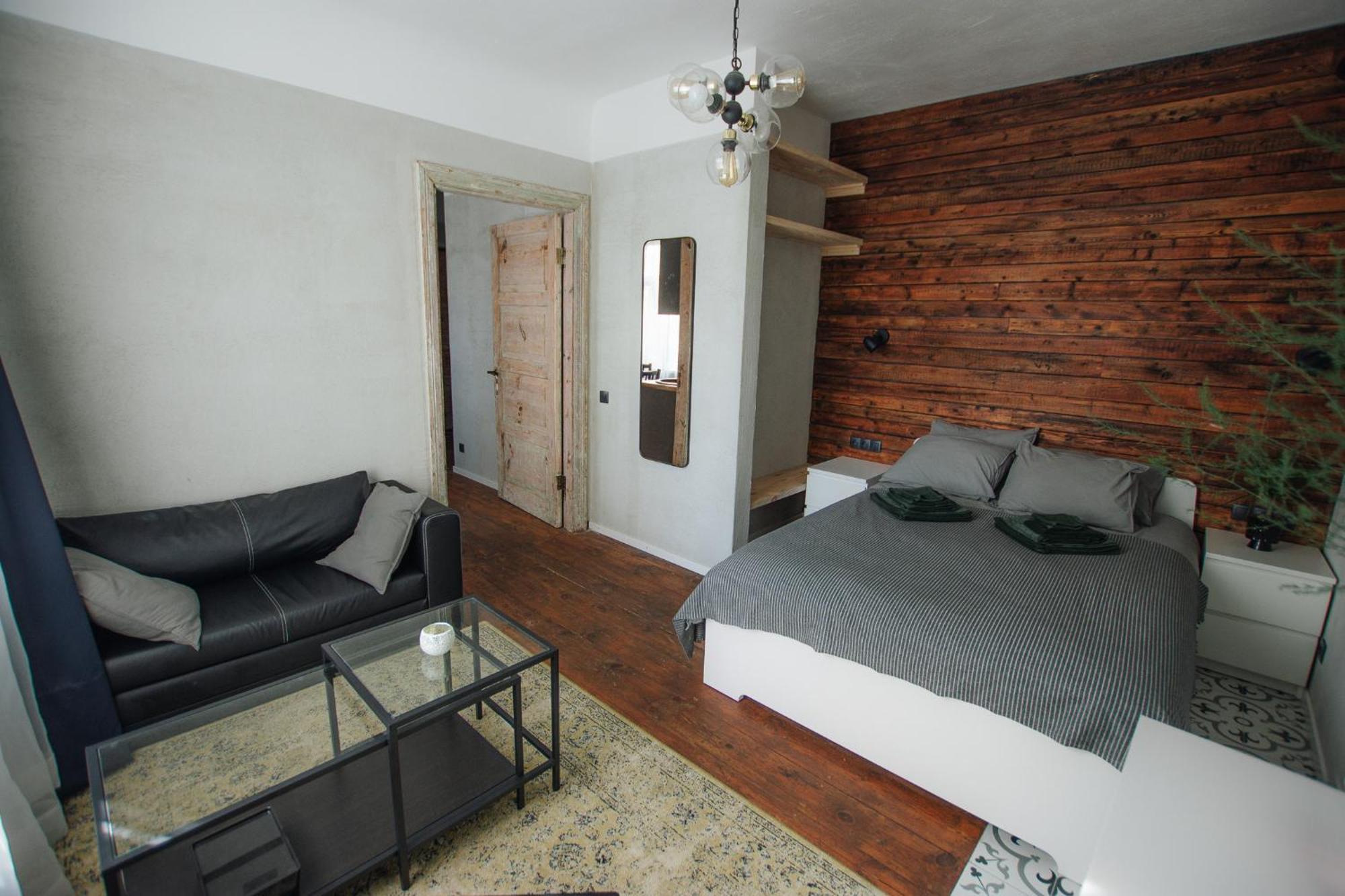 "Quiet Center" Apartment, Close To Train Station ทูคุมส์ ภายนอก รูปภาพ